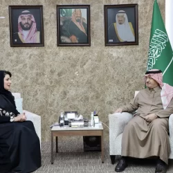 وزير الشؤون البلدية والإسكان يرعى تخريج 180 موظفًا من برنامج الدبلوم العالي للتخطيط الحضري بجامعة الملك سعود