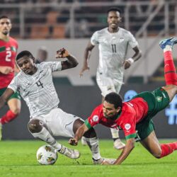 إقبال كثيف على جناح “إثراء” المشارك بمعرض القاهرة الدولي للكتاب