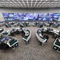 نائب أمير مكة يستقبل مدير عام الشؤون الصحية بالمنطقة