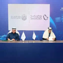 أمير منطقة المدينة المنورة يستقبل رئيس مجلس إدارة شركة “سابك”