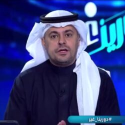 مصدر مسؤول ينفي المزاعم المتداولة على منصات التواصل الاجتماعي بانعقاد لقاء بين وزير التجارة وأحد مسؤولي الاحتلال الإسرائيلي