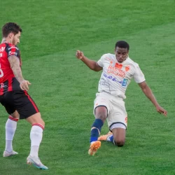 المركز الوطني للأرصاد : أتربة مثارة ورياح شديدة على منطقة المدينة المنورة