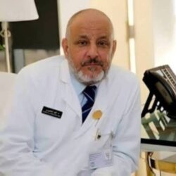 استشاري ينصح المدخنين ومدمني القهوة بالتدرج في جرعات النيكوتين والكافيين قبل رمضان