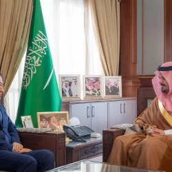 أمين الطائف يتفقد سوق البلد بالمنطقة التاريخية ويقف على امتثال المراكز التجارية