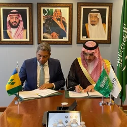 مدير عام الجوازات يتفقد سير العمل بجوازات مطار البحر الأحمر الدولي