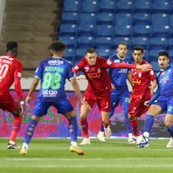 الرائد يسجل فوزاً ثميناً على الحزم بثنائية نظيفة دون رد