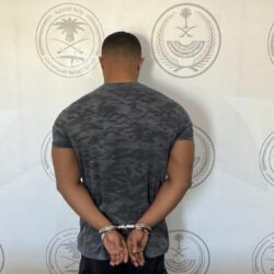 بالفيديو.. شرطة عسير تقبض على مقيم لتحرشه بامرأة