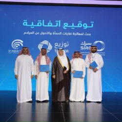 الذهب يتجه لتحقيق مكاسب للشهر الثالث على التوالي