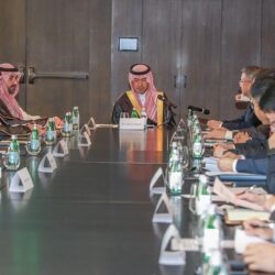 نائب وزير الاقتصاد والتخطيط يبحث مع الأمين المساعد لبرنامج الأمم المتحدة الإنمائي تعزيز التعاون بين الطرفين