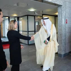 وزير التعليم يطلع على سير العملية التعليمية في منطقة الحدود الشمالية