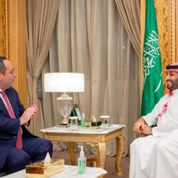 سمو وزير الخارجية يجري اتصالين هاتفيين برئيس مجلس السيادة وقائد قوات الدعم السريع في السودان