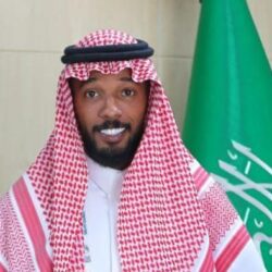 الشباب يتغلب على الرائد بثنائية في الدوري