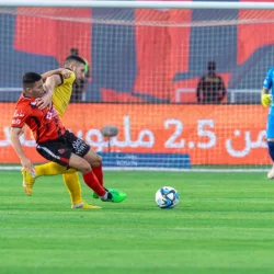 التعادل الإيجابي (2 _ 2) يحسم مواجهة الفيحاء والفتح في روشن