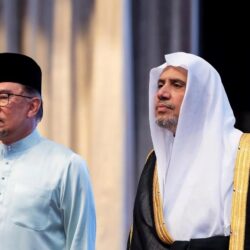 مركز الملك سلمان للإغاثة يوزع مساعدات إيوائية طارئة لمتضرري السيول في المهرة