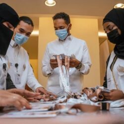 شرطة منطقة مكة المكرمة تقبض على (3) وافدين بتأشيرة زيارة لترويجهم حملات حج وهمية