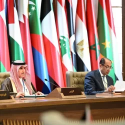 أمير منطقة الباحة يناقش في جلسته الأسبوعية المشروعات التنموية والخدمات المقدمة في محافظة العقيق