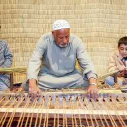 إصدارات مكتبة الملك عبدالعزيز العامة باللغة الكورية تجذب زوار معرض سيئول