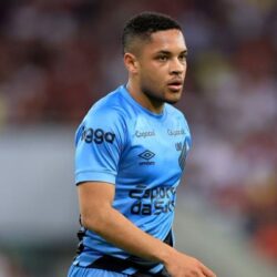 المركز الوطني للعمليات الأمنية يشارك ضمن معرض وزارة الداخلية التوعوي لتعزيز السلامة المرورية بمحافظة جدة