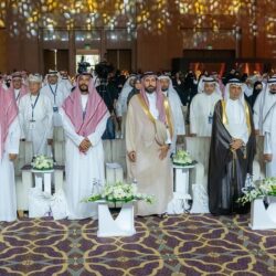 الدولار ينخفض وسط ترقب بيانات التضخم الأمريكية