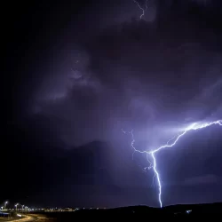 استشاري سعودي يصدر مرجعًا علميًا في مجال أمراض الجهاز الهضمي للكبار