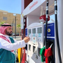 وزير الموارد البشرية والتنمية الاجتماعية يدشن جائزة الجميح لتعزيز القيم