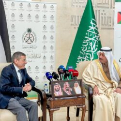 الأمير محمد بن سلمان يبحث تعزيز العلاقات والتعاون مع الرئيس الفرنسي ماكرون