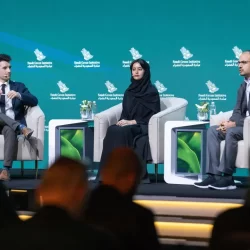 أمانة منطقة الرياض و “سرك” تعززان ثقافة التدوير بنشر أجهزة ذاتية في الحدائق والمرافق العامة