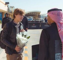 “فنّ تصميم الكتاب” يدعو للعودة إلى القراءة التقليدية في معرض جدة للكتاب 2024