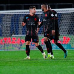 القادسية يتألق بثلاثية نظيفة أمام الخلود في دوري روشن