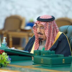 بريطاني يصطحب والديه في رحلة لاكتشاف السعودية وزيارة مهرجان الملك عبدالعزيز للإبل