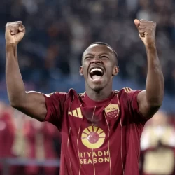 يايسله: الأهلي يتطور بثبات وميركاتو الشتاء سيكون حاسمًا