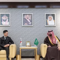 نائب أمير المدينة المنورة يرعى حفل تكريم الطلبة المتميزين علميًا من المكفوفين بالمنطقة