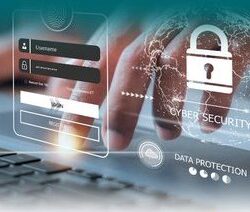 الفرق الإسعافية بهيئة الهلال الأحمر بمنطقة مكة المكرمة تعيد النبض لمعتمرة مصرية توقف قلبها أثناء الطواف