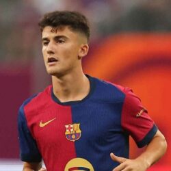 أمانة الطائف تزرع شتلات الزهور الحولية في 300 موقع تعزيزًا للأثر الجمالي