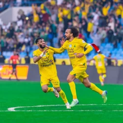 فريقا عِكْمَة وريتشارد ميل في نهائي بطولة بولو الصحراء بالعلا