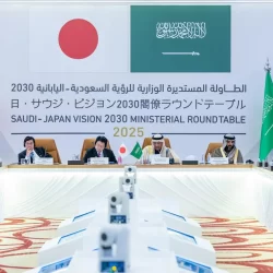 سمو وزير الخارجية يلتقي وزير خارجية المملكة المتحدة