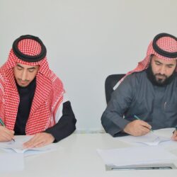 رئيس وزراء الجمهورية الهيلينية يصل إلى العلا