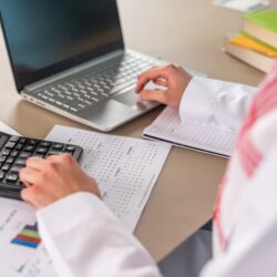 نائب أمير مكة يستقبل سفير السودان لدى المملكة