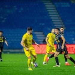 أرسنال يفوز على ليستر سيتي بثنائية