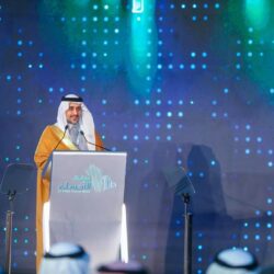 نائب أمير مكة يُدشن 4 مشاريع صحية حديثة ويتسلّم شهادة حصول جدة كأكبر مدينة مليونية صحية