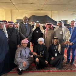 زوار معرض ” SNP Expo2 ” بالكويت يشاركون في العرضة السعودية