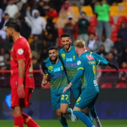 الفتح يواصل انتفاضته بثلاثية أمام الأخدود ويبتعد عن منطقة الخطر