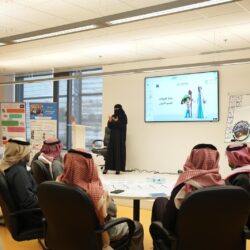 مؤشر سوق الأسهم السعودية يغلق منخفضًا عند مستوى 12317 نقطة