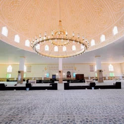 سوق “فوانيس مكة”.. تجربة تجمع بين التسوّق والترفيه