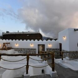 سمو وزير الخارجية يصل القاهرة لترؤس اجتماع اللجنة الوزارية بشأن غزة