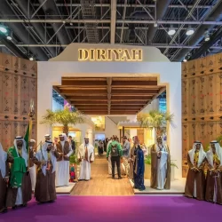 وزارة السياحة تناقش تطوير القطاع السياحي مع المستثمرين في الرياض