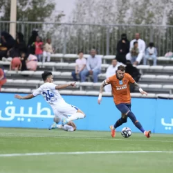 الخليج يخطف فوزًا قاتلًا من الرائد بثنائية مثيرة في دوري روشن