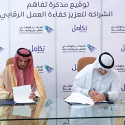 بتوجيه من القيادة.. سمو وزير الدفاع يلتقي رئيس الجمهورية الإسلامية الإيرانية