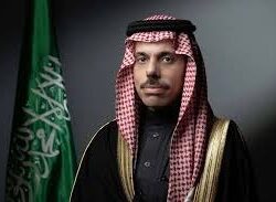 نائب أمير منطقة مكة يستقبل محافظ الطائف ويطلع على عددًا من التقارير