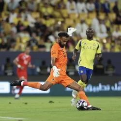 نيوم يدخل في مفاوضات مع أونانا حارس مانشستر يونايتد